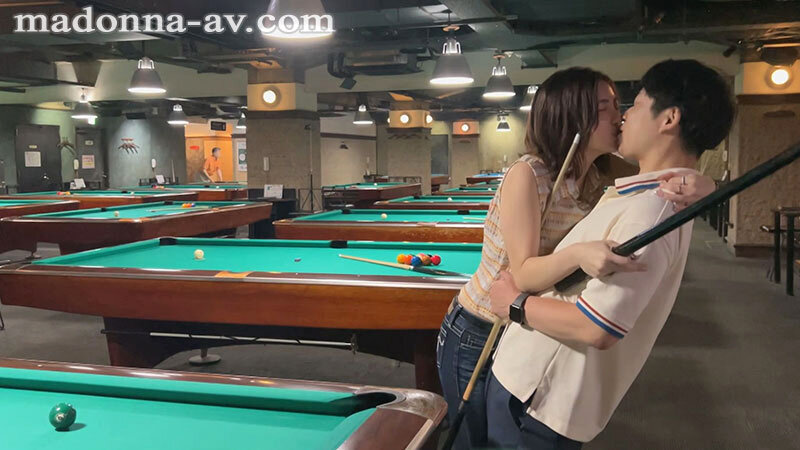 『きっとキミは、今日1日で私を好きになる。』 大人の色気ムンムン【女上司】と冴えない【後輩クン※彼女あり】の野外KISS囁き寝取りデート 吉澤友貴 - サンプル画像 - 5