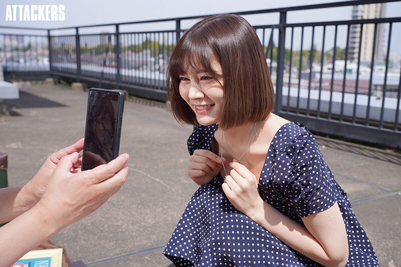 うす汚い男に抱かれた天使 鳳みゆ - サンプル画像 - 1