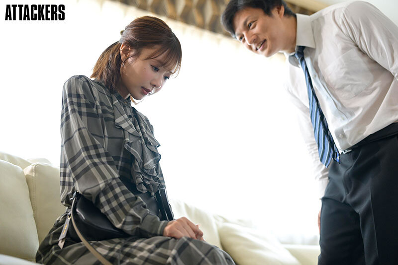 「お前の奥さん一か月間貸してくれよ。」僕が絶対に断れない状況で妻が上司に抱かれる夜。 栗山莉緒 - サンプル画像 - 1