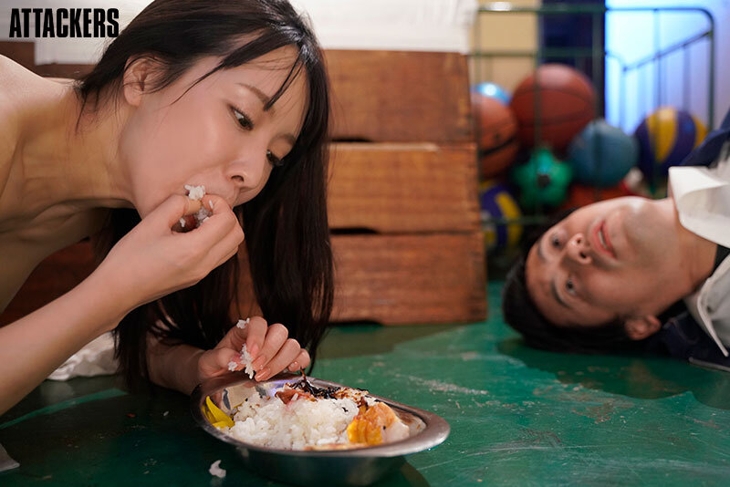 限界集落の村に赴任した人妻女教師は、村の繁栄の為に毎日子種を注がれる。 海老咲あお - サンプル画像 - 9