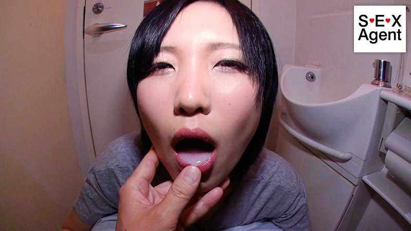 クラブでナンパしたちっぱいビッチな女子大生との酩酊セックス 新美かりん - サンプル画像 - 9