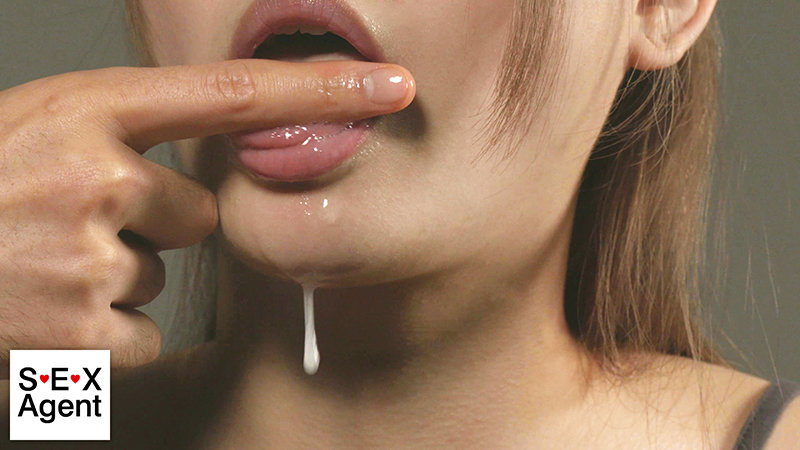 したたる唾液を観察するたっぷり指フェラ - サンプル画像 - 18