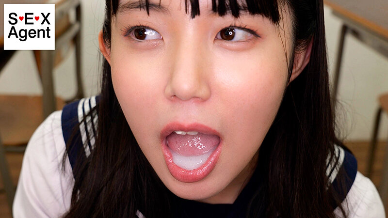 精子を口に入れたまま射精させる口内2連射フェラチオ - サンプル画像 - 12