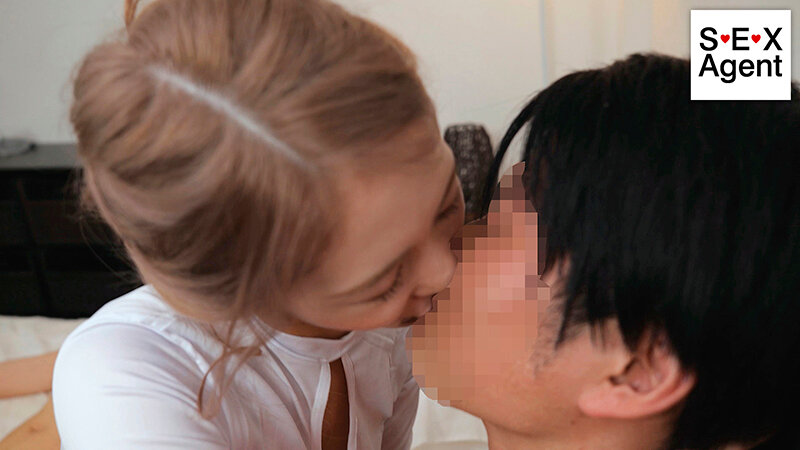 見せつけフェラからの他人棒ザーメンキッス - サンプル画像 - 12