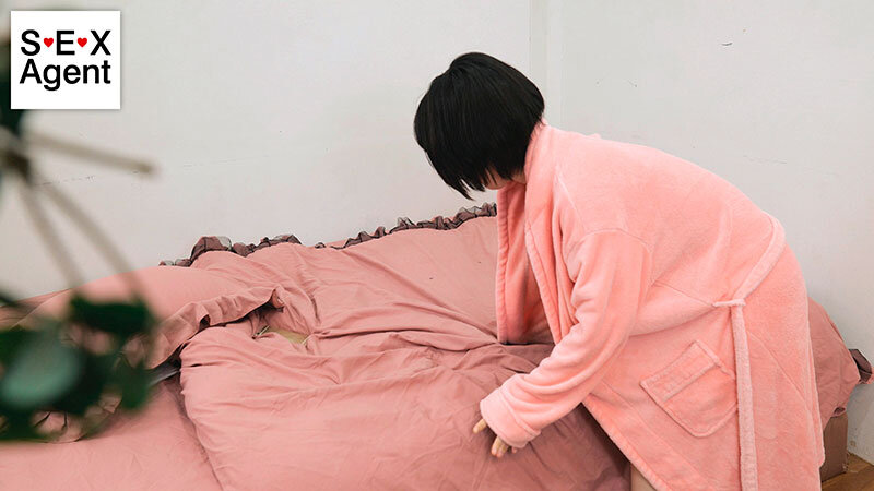 据え置きカメラの前でオナニーしたらおもらししちゃった女達 - サンプル画像 - 4