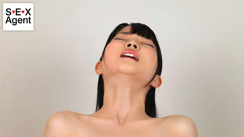 ただ恥ずかしそうに感じてる女の顔だけで抜く - サンプル画像 - 4