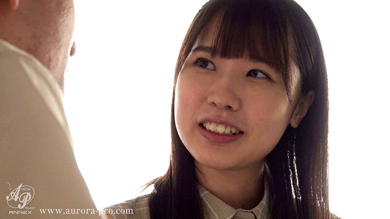 ずっと好きだった憧れの彼女の本当の姿… 僕の目の前で、知り合いのオジさん達とヤリまくる、ちょっと壊れた真正ビッチだった… 高山すず - サンプル画像 - 9
