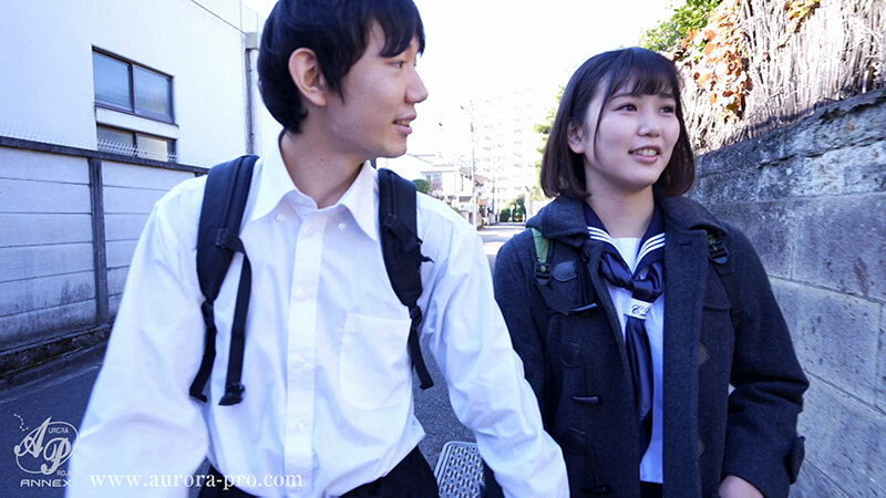 まだキスさえしていない彼氏の目の前で... 児玉れな - サンプル画像 - 9