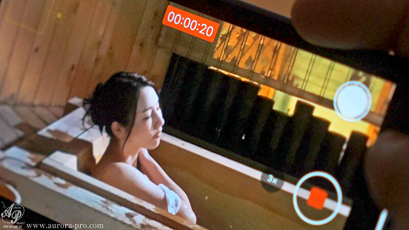 肉体接待を強要された巨乳若女将 大切な旅館と夫の為…孕みごろの極上の肉体が堕とされる… 黒木奈美 - サンプル画像 - 2