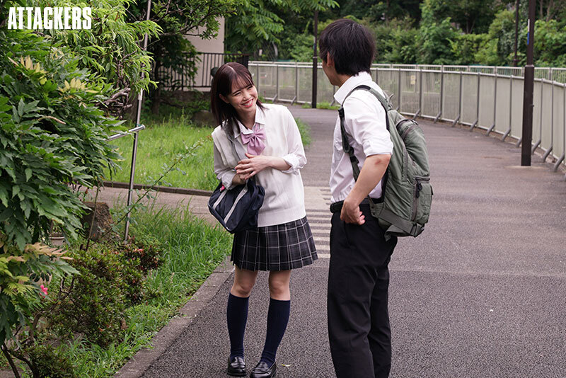 大好きな幼なじみが僕の父親に抱かれていた… 工藤ゆら - サンプル画像 - 1