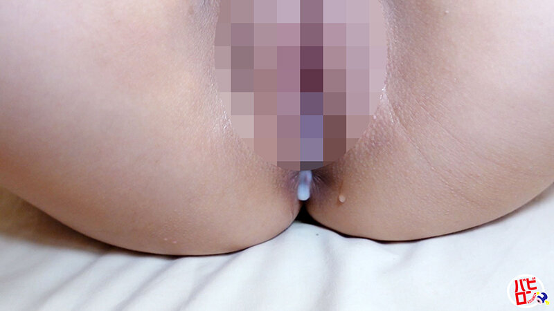 まだまだ新人 汗だく密室本気ハメ撮り＆媚薬オイルテカテカ鬼ファック！羽月果音 - サンプル画像 - 11