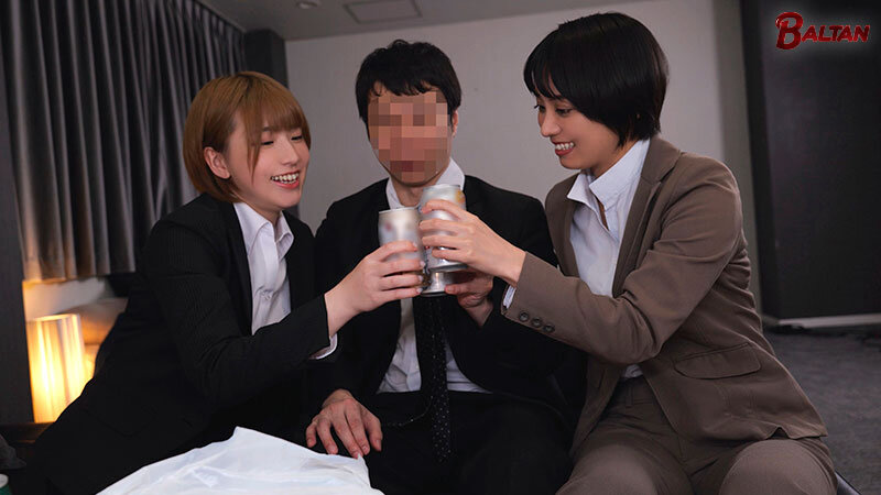 メチャクチャ酔っぱらったヤリマン部下にホテルに連れこまれて無限射精玩具にされた絶倫アラフォー上司のボク - サンプル画像 - 1