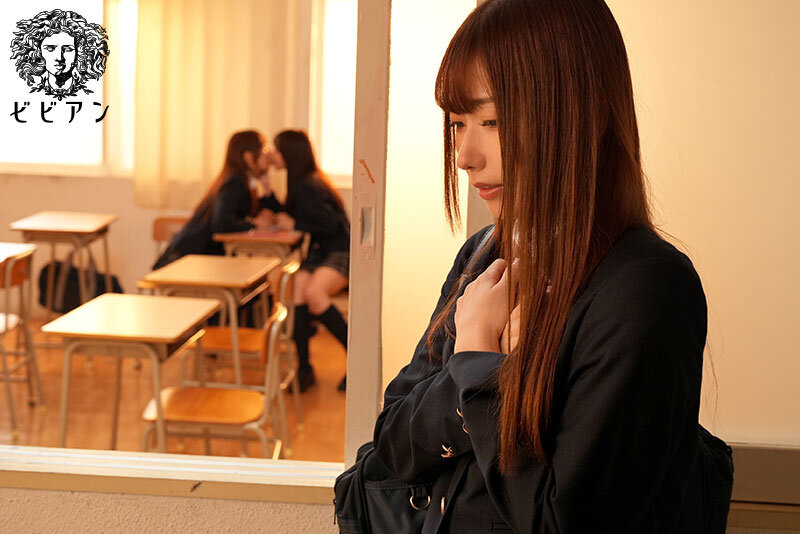 百合妄想していた女子たちの間にまさか私が挟まれるなんて… 推しカップルにW小悪魔挟み撃ちで悶絶レズイキさせられる妄想レズハーレム 逢沢みゆ 北岡果林 依本しおり - サンプル画像 - 2