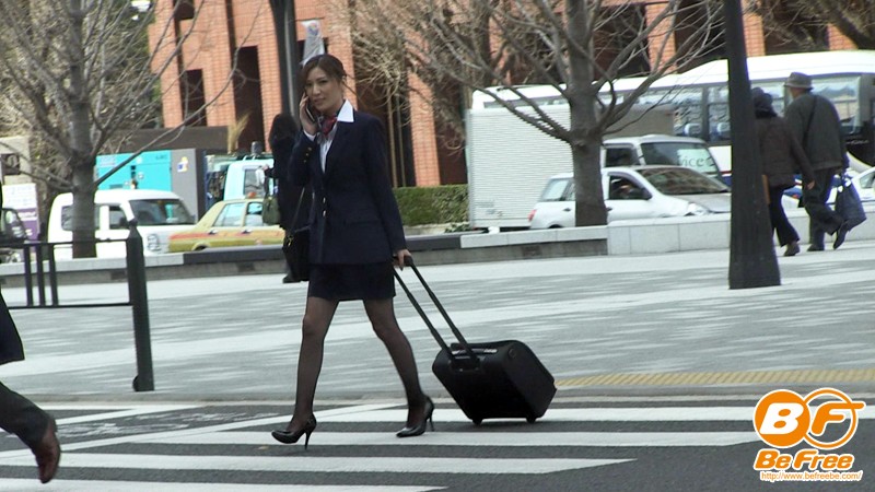 スチュワーデス、ゆな 本能で感じる中出し性交 椎名ゆな - サンプル画像 - 9