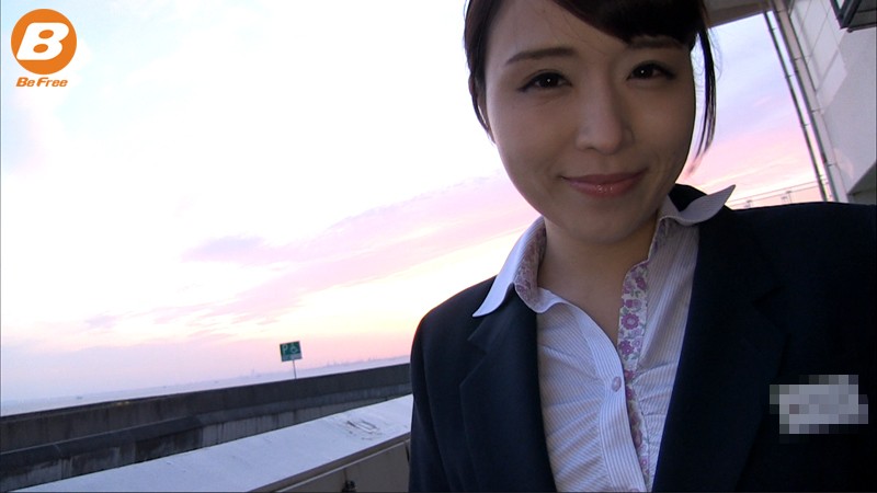 スチュワーデス、さとみ失禁SEX！ナマ中出し！ 日比乃さとみ - サンプル画像 - 2