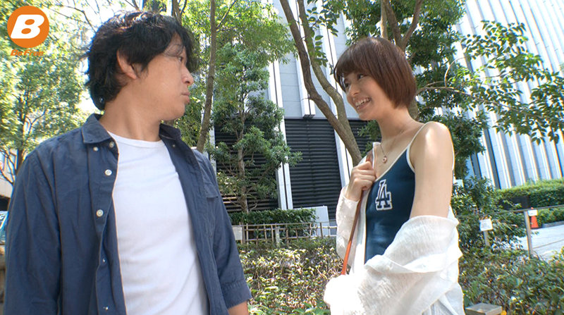 10年ぶりに再会した姪っ子がエロカワギャルになってボクを誘惑！ 追撃中出し騎乗位でイカされまくった。 月乃ルナ - サンプル画像 - 1