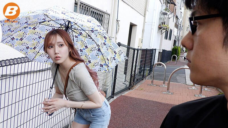 久しぶりに会った幼馴染がめちゃくちゃギャルでビッチになっていて僕のチ〇ポをディルド代わりに無許可で何度も生ハメさせられた。 斎藤あみり - サンプル画像 - 2