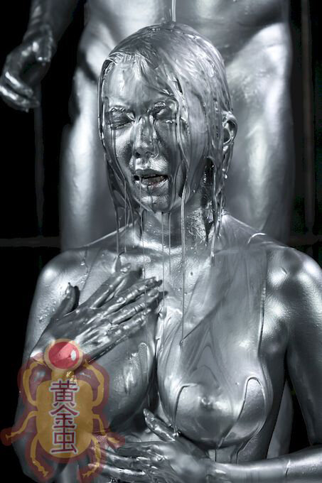 銀粉大全集 弐巻 12人のシルバーに輝く驚愕の美女たち！ - サンプル画像 - 3