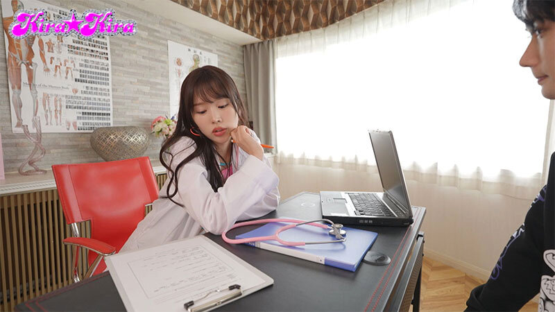 囁き淫語で誘惑してくる馬乗り痴女医のお下品クリニック 新井リマ - サンプル画像 - 1