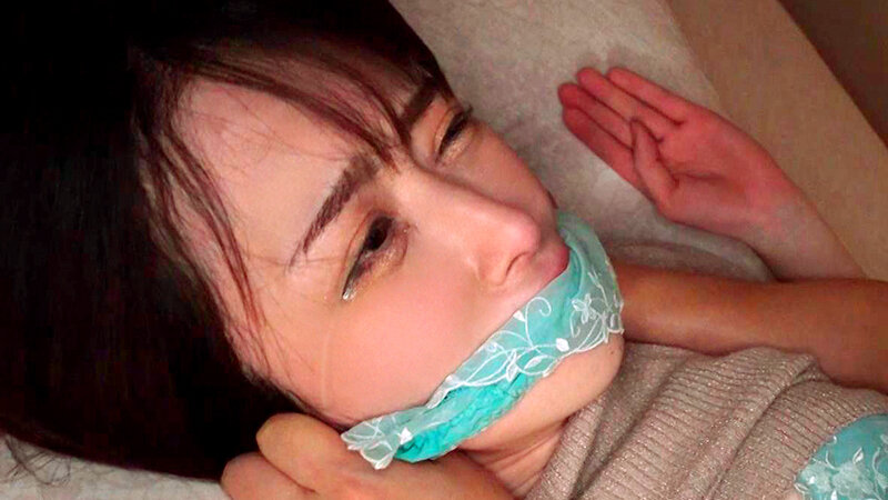 一人暮らしの美女が鬼畜犯罪集団に狙われる自宅押込み中出しレ〇プ 辻井ほのか - サンプル画像 - 14