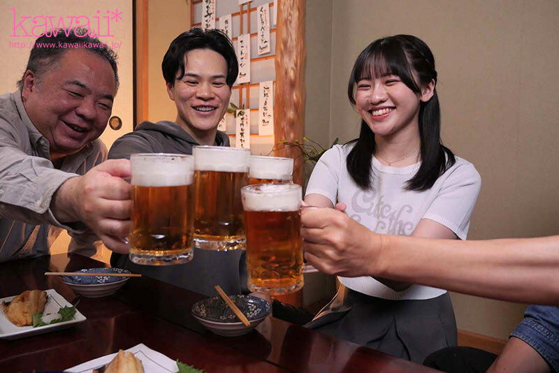 新人アルバイトは、おま○こ穴確定。僕の清楚カノジョは初めてのバイト先での歓迎会でクソバイトスタッフ全員にノリノリで一晩中寝取られる。 浅海なみ - サンプル画像 - 1