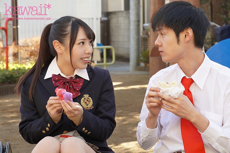 彼女が社員研修で不在中、ずっと忘れられなかった初恋の元カノと狂ったようにハメまくった3日間 白桃はな - サンプル画像 - 1