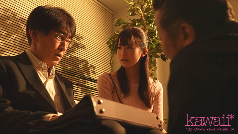 愛する夫の負債で闇金業者の違法な取り立てに中出し返済させられた借金妻 桜もこ - サンプル画像 - 14