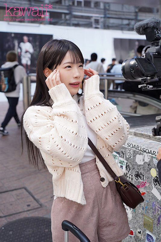ニコッと笑ってプルンッと揺れる Hcup巨乳少女 20歳の約束AVデビュー 森本あかり - サンプル画像 - 2