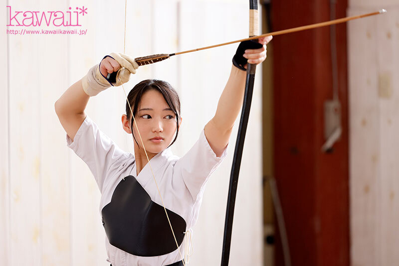 弓道の天才少女 令和の大和撫子 相坂すみれAVデビュー - サンプル画像 - 2