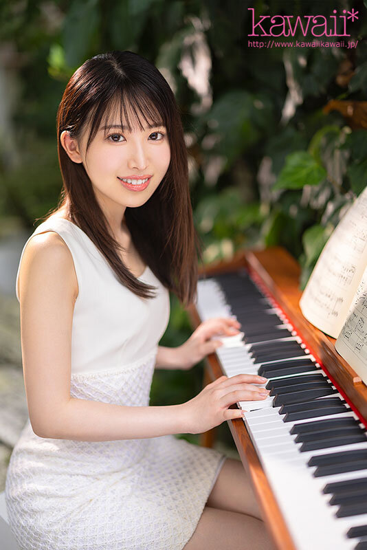 九州の某私立中等部 現役音楽教師 茅野華 AV DEBUT 生徒の皆さん音楽室で大人しい先生はこんなにもエッチです。 - サンプル画像 - 1