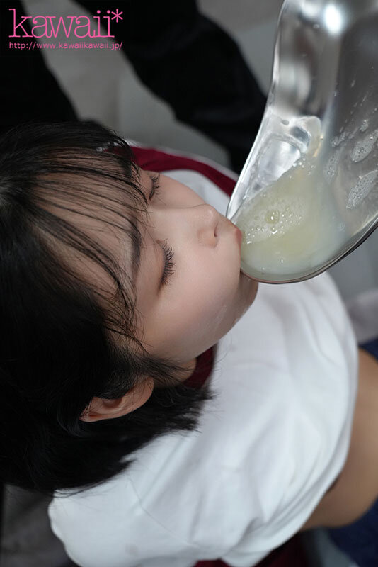 委員長は白く汚されたい～制服美少女の変態妄想ザーメントランス～濃厚ドロドロ大量精液ネバスペ 怒涛の大乱交ぶっかけ59発 日向なつ - サンプル画像 - 9