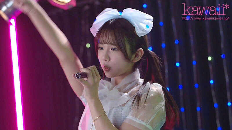 この子、枕で飯食ってた献上系アイドルです…。 性接待で鍛えられ、気づけば生勃起ちんちん見ただけでマン汁だらだら性欲モンスターに！実は超AV向きなカラダな変態娘ちゃんがこっそりAV出演！ 橘いおり - サンプル画像 - 4