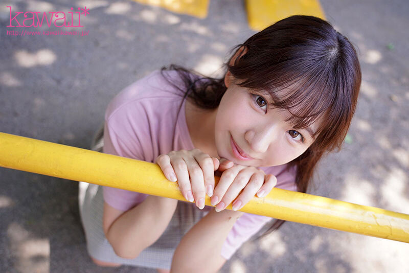 努力しまくってようやく内定を勝ち取った ‘不憫かわいい’新卒女子アナ（予定）が、衝撃のAVデビュー出演…なんで！？ 水川菜月 - サンプル画像 - 3