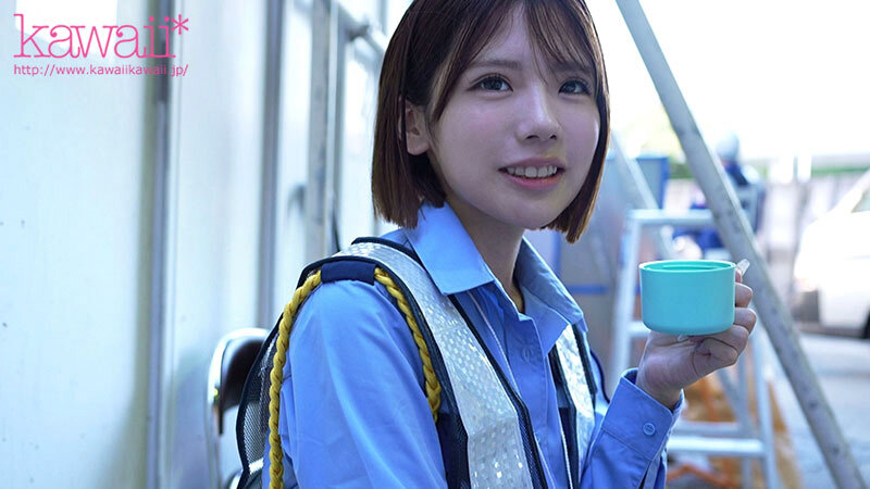 史上最も幼くエッチなAカップ合法ロリ交通警備員 AVデビュー 翔乃そら - サンプル画像 - 4