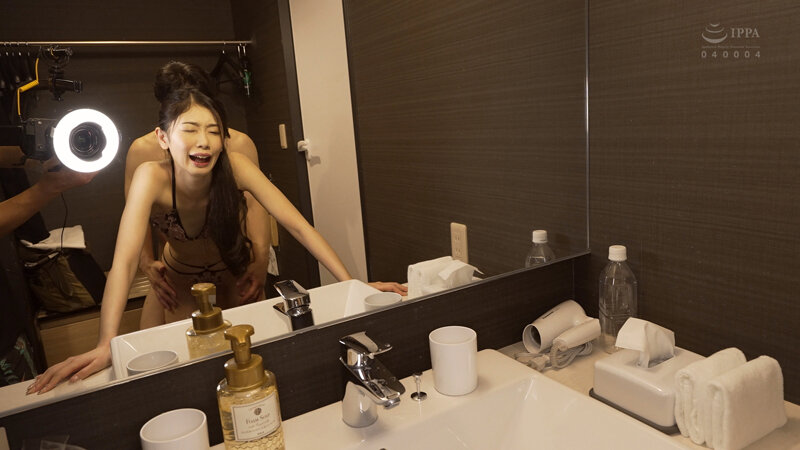 恥辱、陵●、とびっこ装着・繁華街デート！10 小松杏 - サンプル画像 - 17