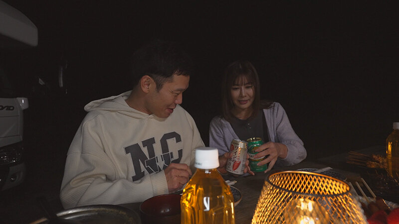 キャンピングカーでエッチしようよ！14 夏川あゆみ - サンプル画像 - 10