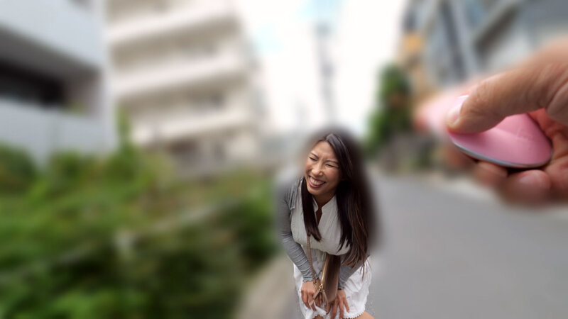 恥辱、陵●、とびっこ装着・繁華街デート！26 山瀬美紀 - サンプル画像 - 2