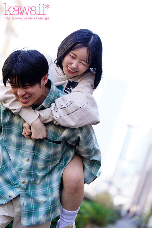 「俺って、なつの所有物？」君が僕のモノにならないとわかっていても、僕は君に支配されているーーー。寂しくなると都合良くカラダを求めてきた友達以上、恋人未満だった君とすべてを犠牲にしてまで、けものがった一生消えることのない青春タトゥー ひなたなつ - サンプル画像 - 1