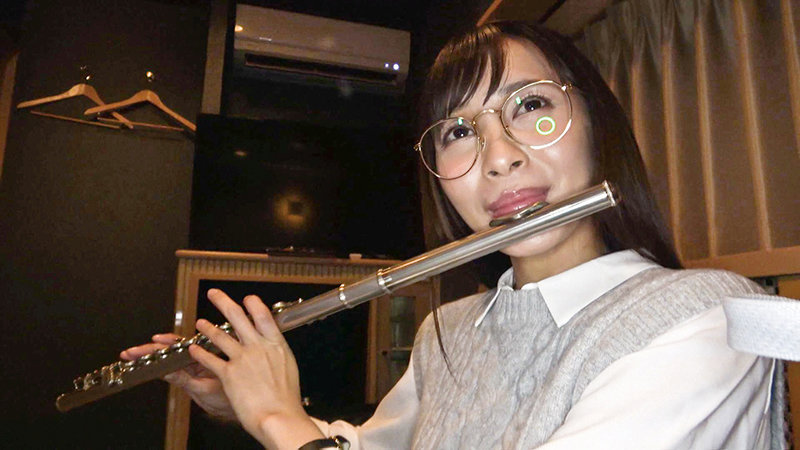 【この個人撮影では】某超有名音大フルート奏者N・Kさんが、新しい楽器欲しさにま○こを差し出してます。 - サンプル画像 - 11