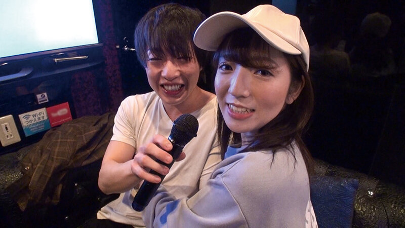 タンポポみたいに飛んでいきそうなくらい軽いふわふわま○こちゃん（いろじろ） と美乳揉み放題カラオケセクパ - サンプル画像 - 4