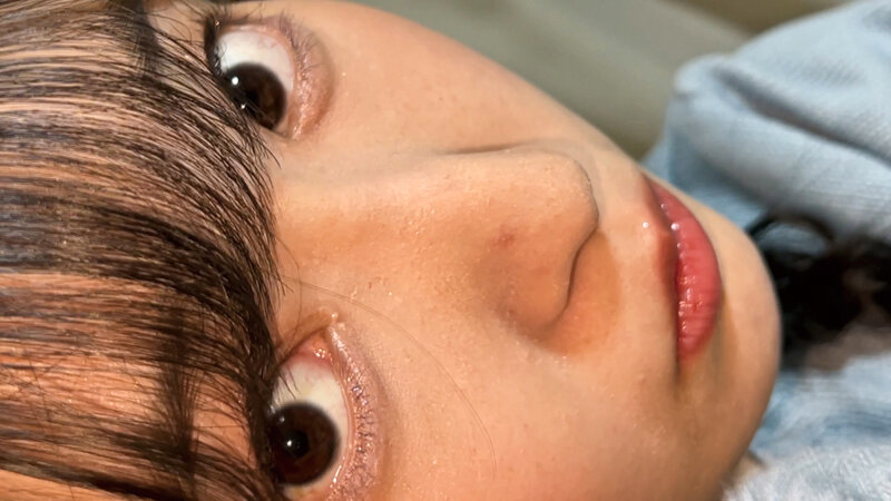 NTR速報 ワイの大好きな彼女が目の前で！イケメン出張ホスト達にプッシー開発されています - サンプル画像 - 1