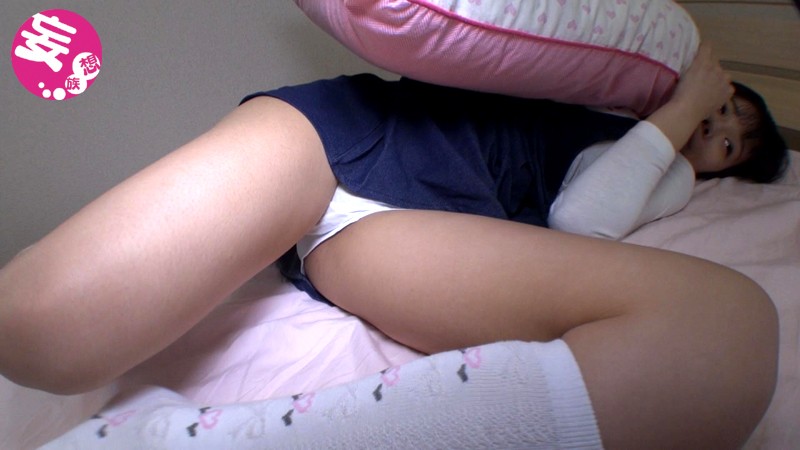 ロリパンツ履いたつるペタ少女をねぶり尽くす みづき - サンプル画像 - 1