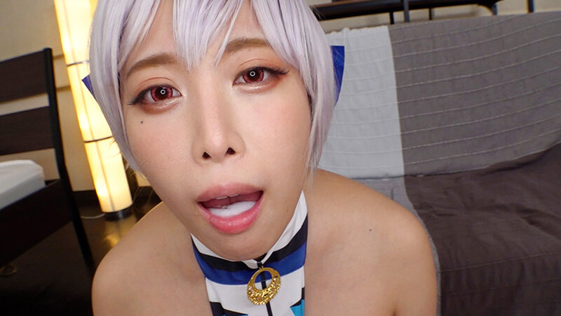 人気急上昇！予約困難な色白Eカップの個撮レイヤーみくるちゃん。すけべポーズでグチョ濡れオマ○コにおじさんチ○ポずっぽしでナマ中出し撮影会開催！ - サンプル画像 - 13