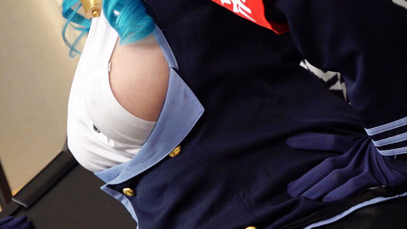 横乳の完全再現！？Iカップレイヤーみうちゃん、賭けに弱すぎてセクハラされまくり！ - サンプル画像 - 2
