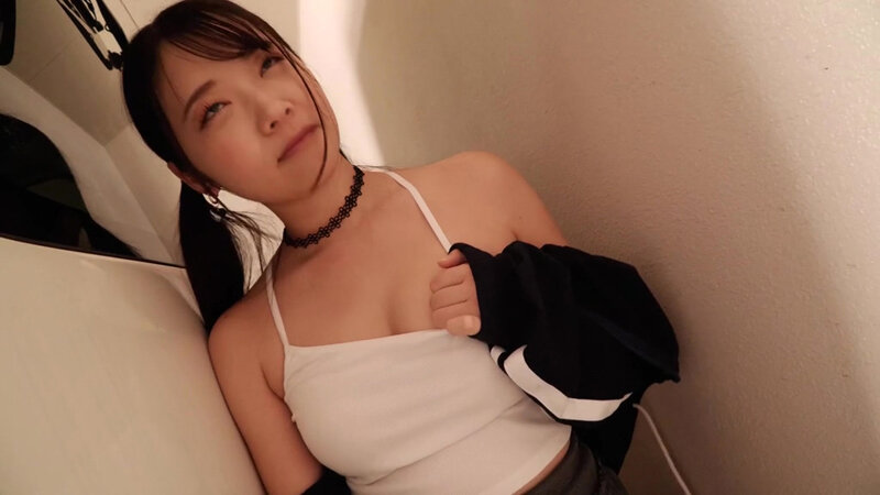 【4K】ヤリマンエマの本気食い！！ 我慢できずに素人逆ナンSEX 二葉エマ - サンプル画像 - 4