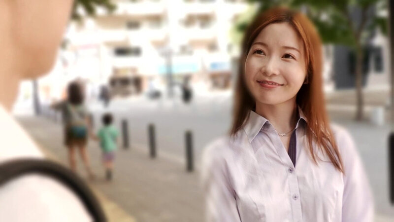 【4K】憧れの美人上司とまさかの相部屋で中出しSEX 小春まり - サンプル画像 - 1