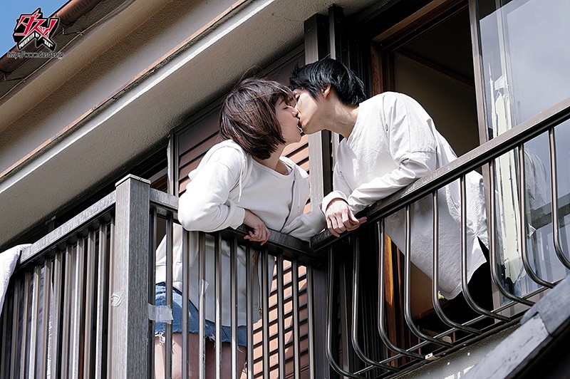 両親が旅行でいない二日間、幼馴染に欲望剥き出しでハメまくった中出し記録。 石原希望 - サンプル画像 - 7