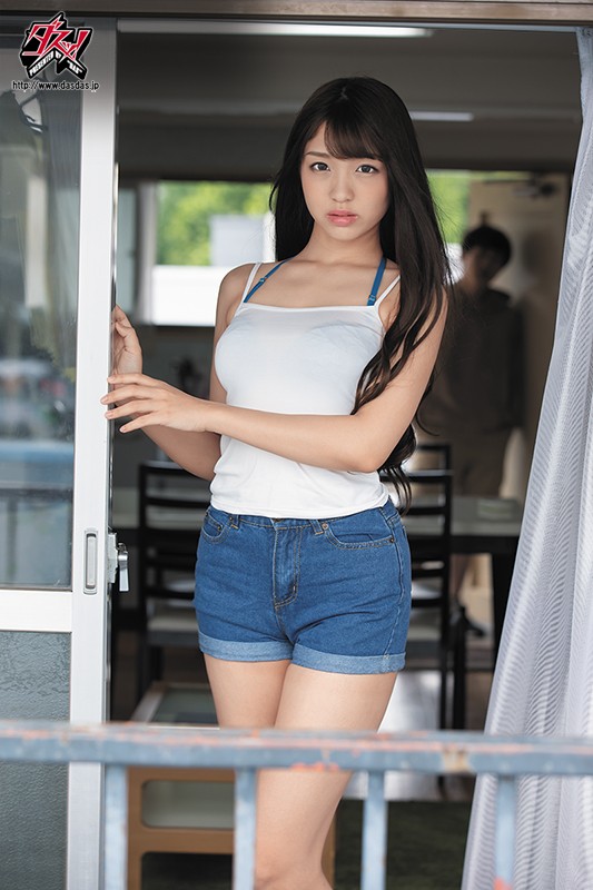隣人に俺の彼女が寝取られて。「騒音クレーマーに洗脳された美人すぎる彼女」 木下ひまり - サンプル画像 - 10