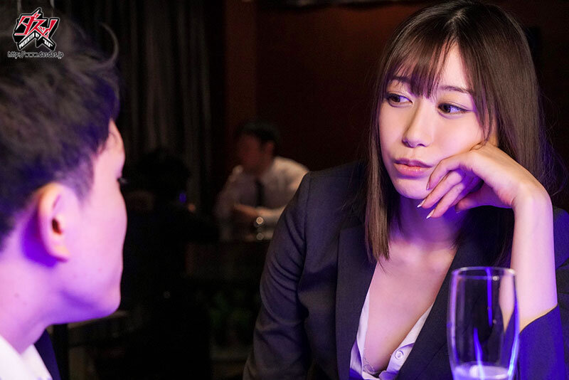 まだイッてないってば！！ 煽られるとすぐムキになる即イキ女上司のエビ反り絶頂 黒川すみれ - サンプル画像 - 1