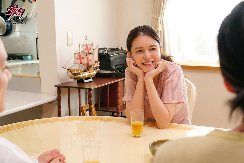 幼い頃、一緒にお風呂に入っていた叔母さんと再び入浴…嬉し恥ずかし甥っ子バスタイム。 橘メアリー - サンプル画像 - 2